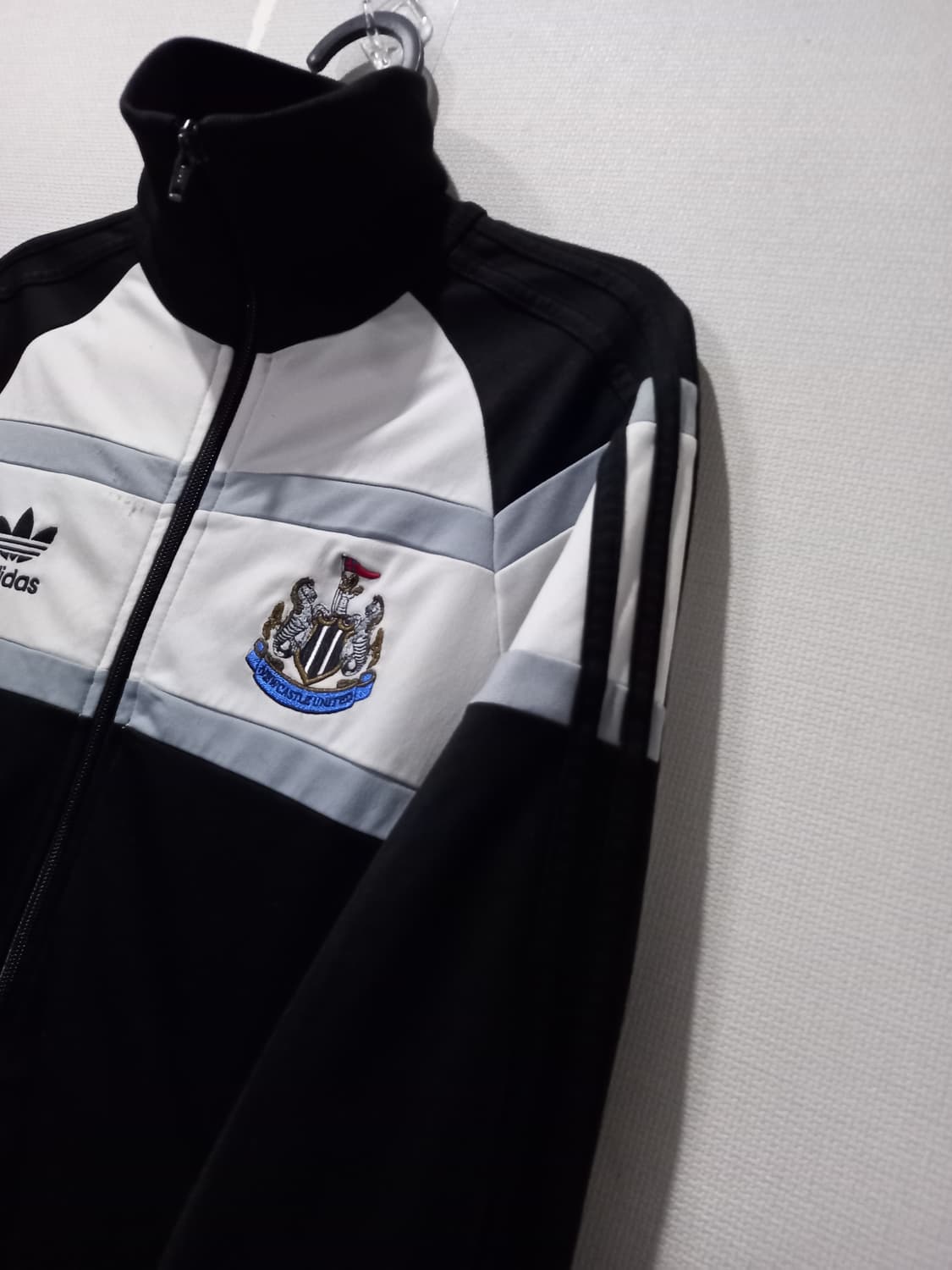 아디다스 뉴캐슬 유나이티드 블랙 트랙탑 저지 져지집업 90/S 상품이미지2