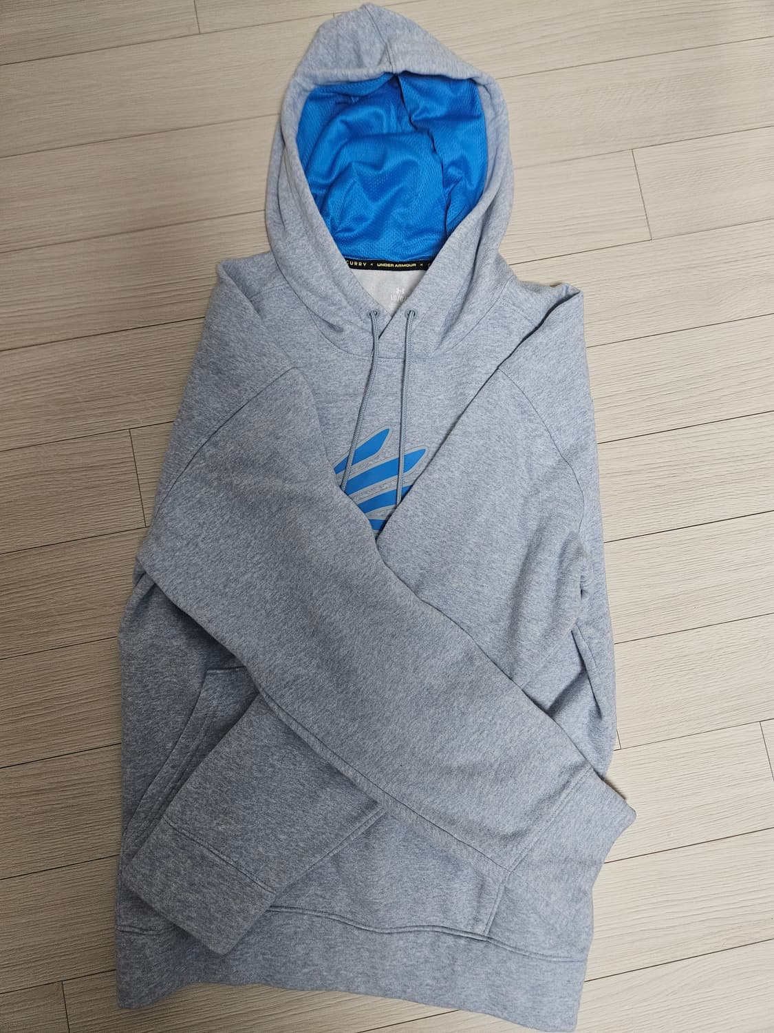 언더아머×커리 후드티 상품이미지2