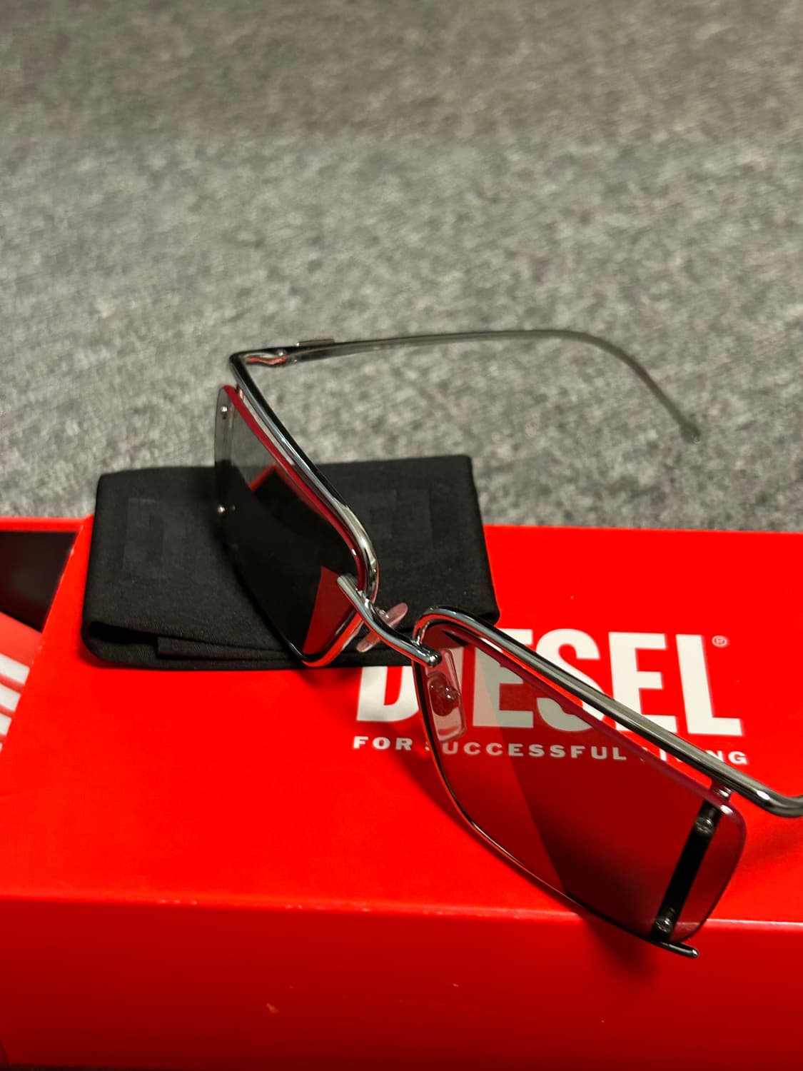 디젤 한정판 선글라스 실버 상품이미지3