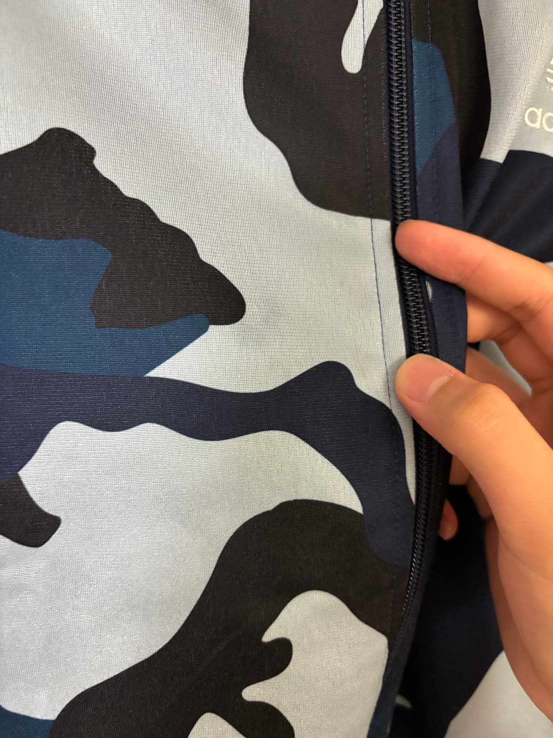 adidas camo sst zipup 상품이미지4