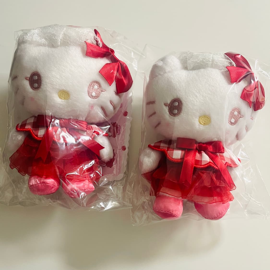 휘핑 체리 헬로키티 키링 상품이미지4