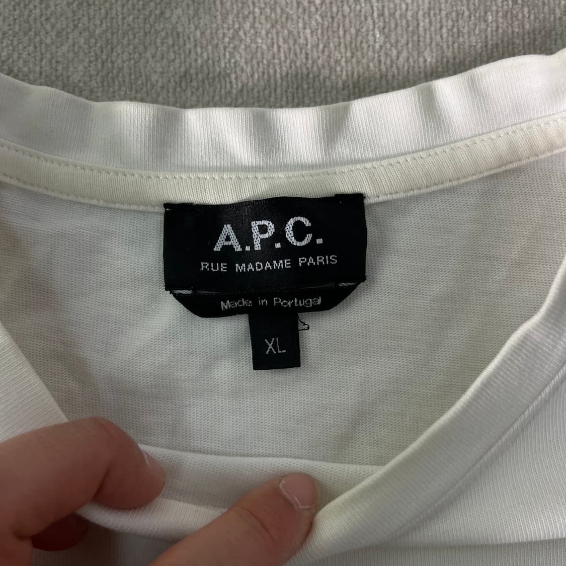 100 APC 아페쎄 스몰로고 반팔 티셔츠 상품이미지3