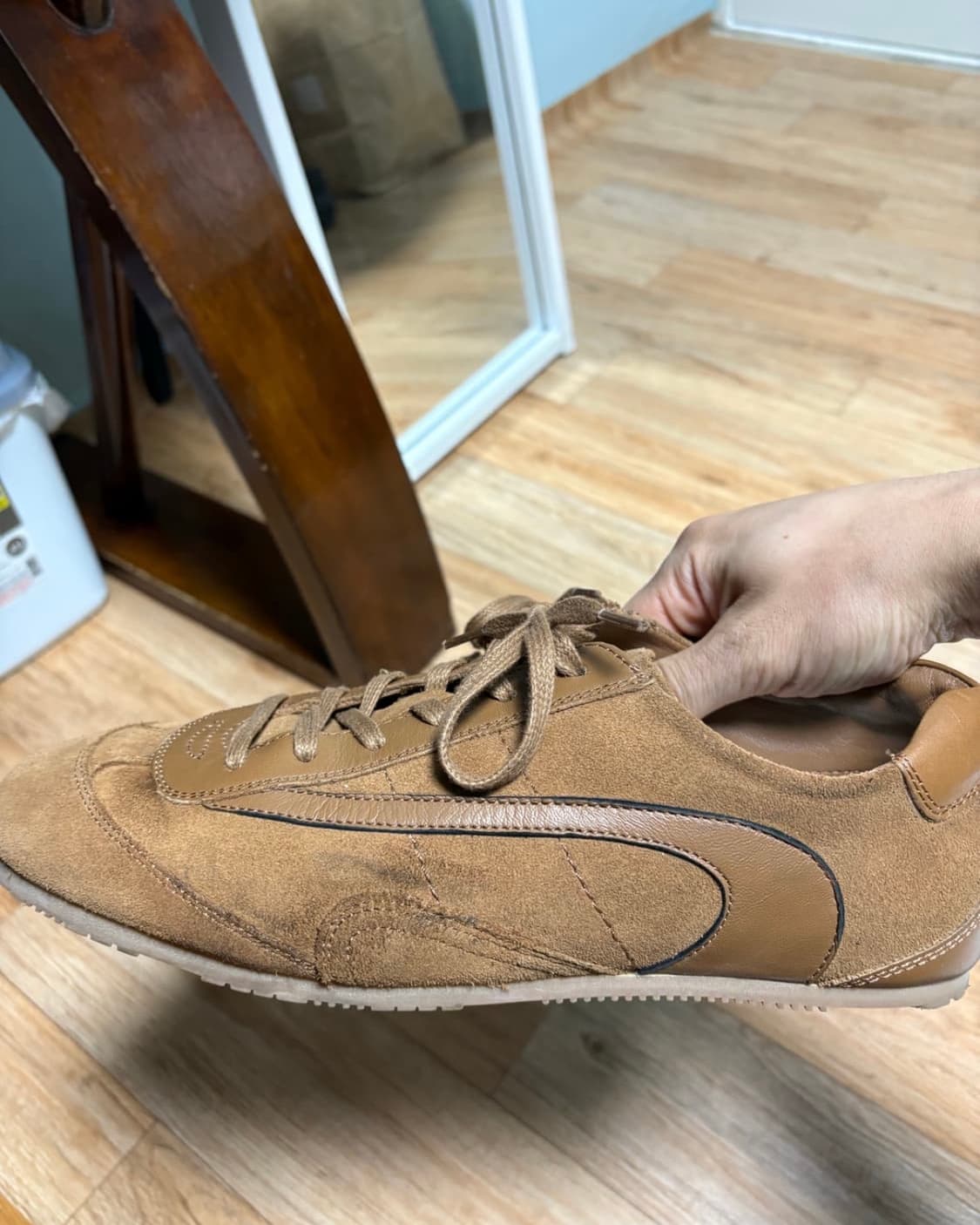 코스 미니멀 스니커즈 모카 42사이즈 상품이미지3