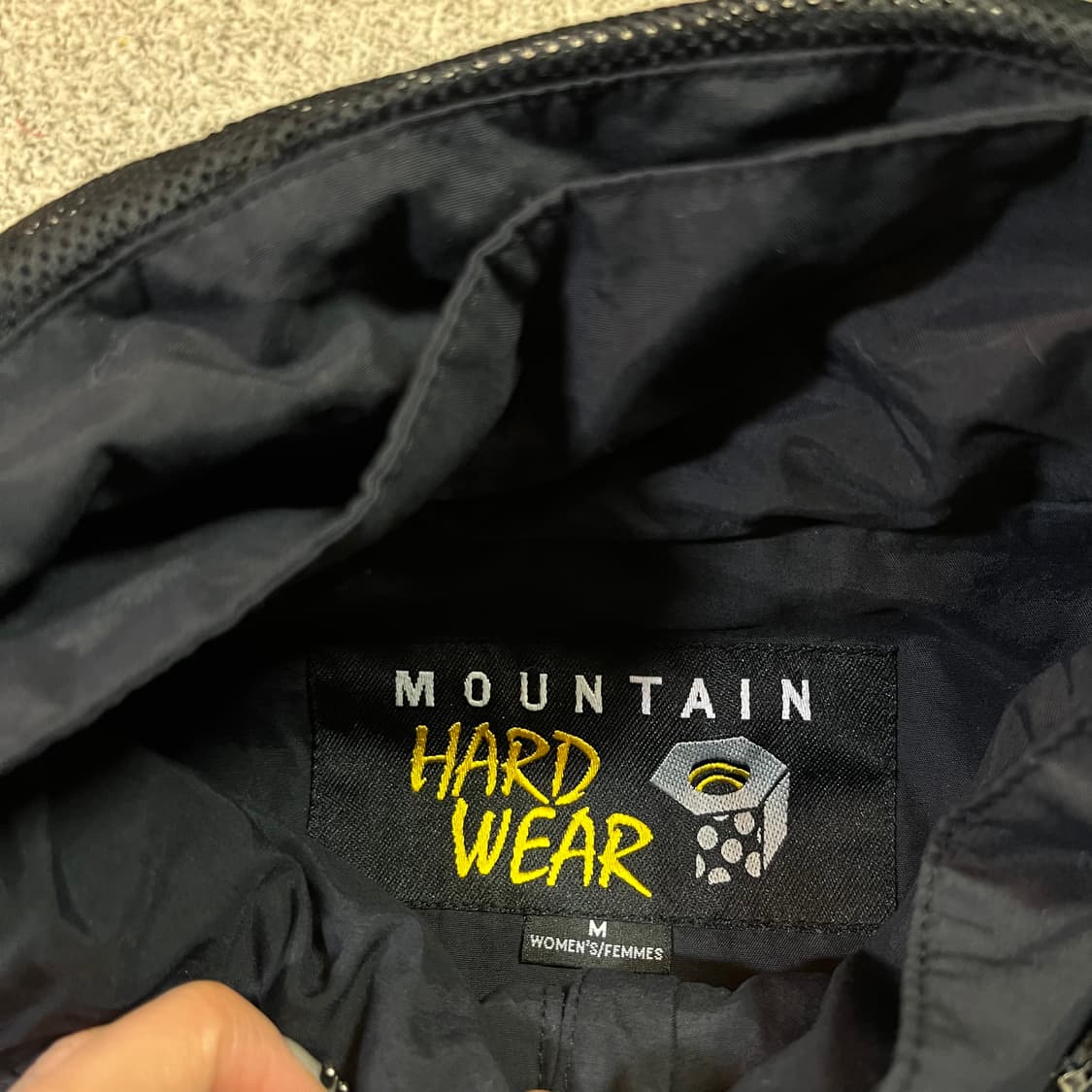 마운틴 하드웨어 우먼 바람막이 자켓 상품이미지4