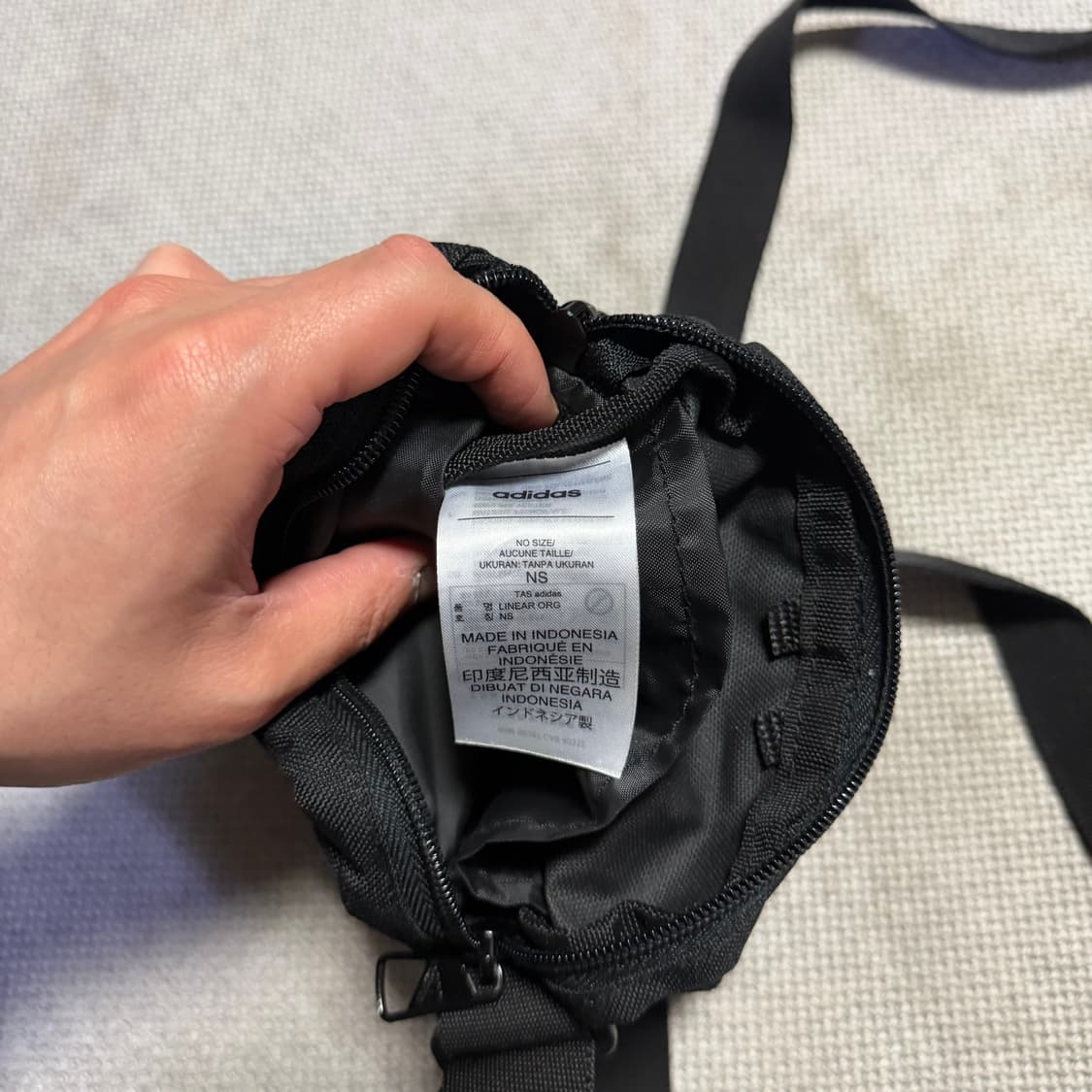 아디다스 블랙 미니 크로스백 상품이미지2