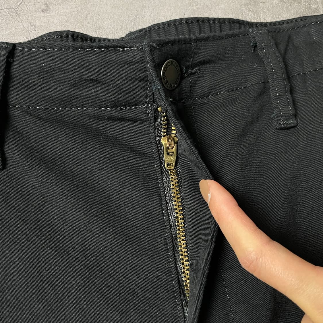 DICKIES 디키즈 블랙 카고 하프밴딩 조거 팬츠 A00913 상품이미지3