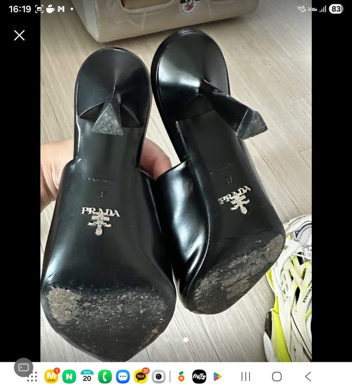 프라다 삼각로고 슬리퍼 상품이미지2