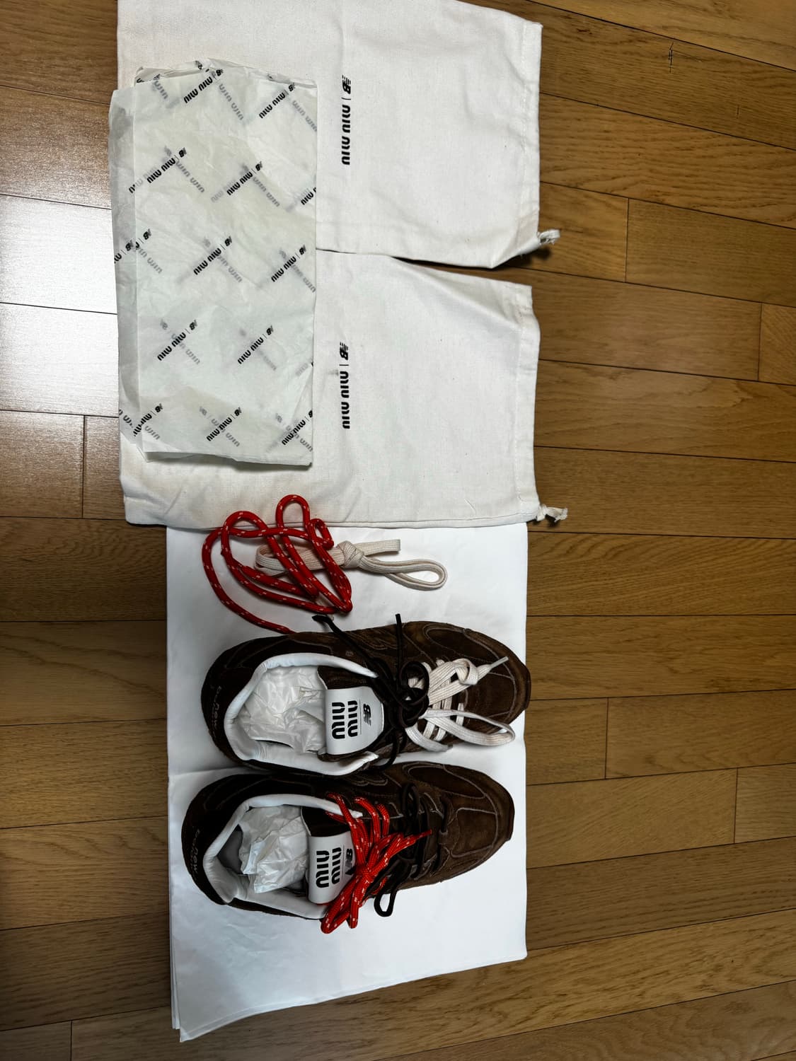 미우미우 뉴발란스 530 스니커즈 상품이미지1