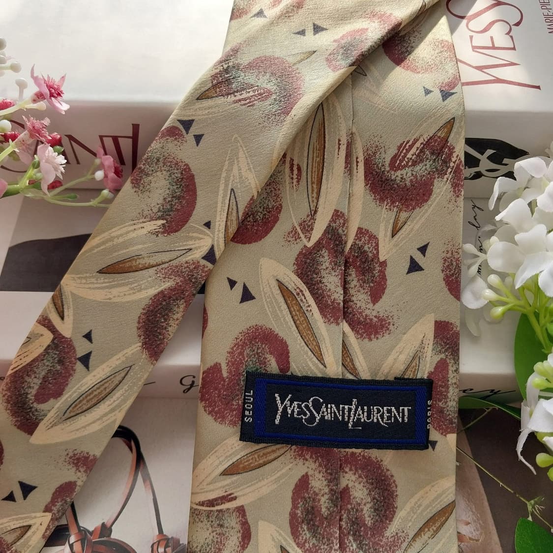 입생로랑 실크 라이트민트 아트 패턴 넥타이 8.8cm A등급 K1897
 상품이미지5