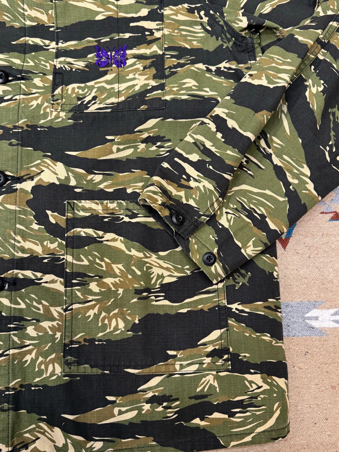 [M] 니들스 D.N 커버올 카모 플라쥬 초어 자켓  상품이미지4