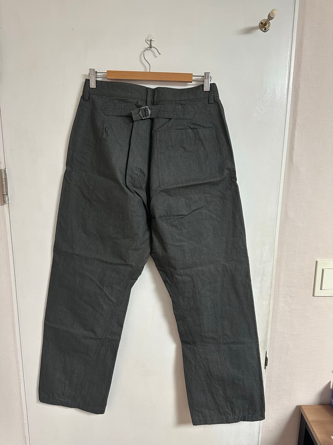 어나더오피스 캠 커브드 팬츠 상품이미지2