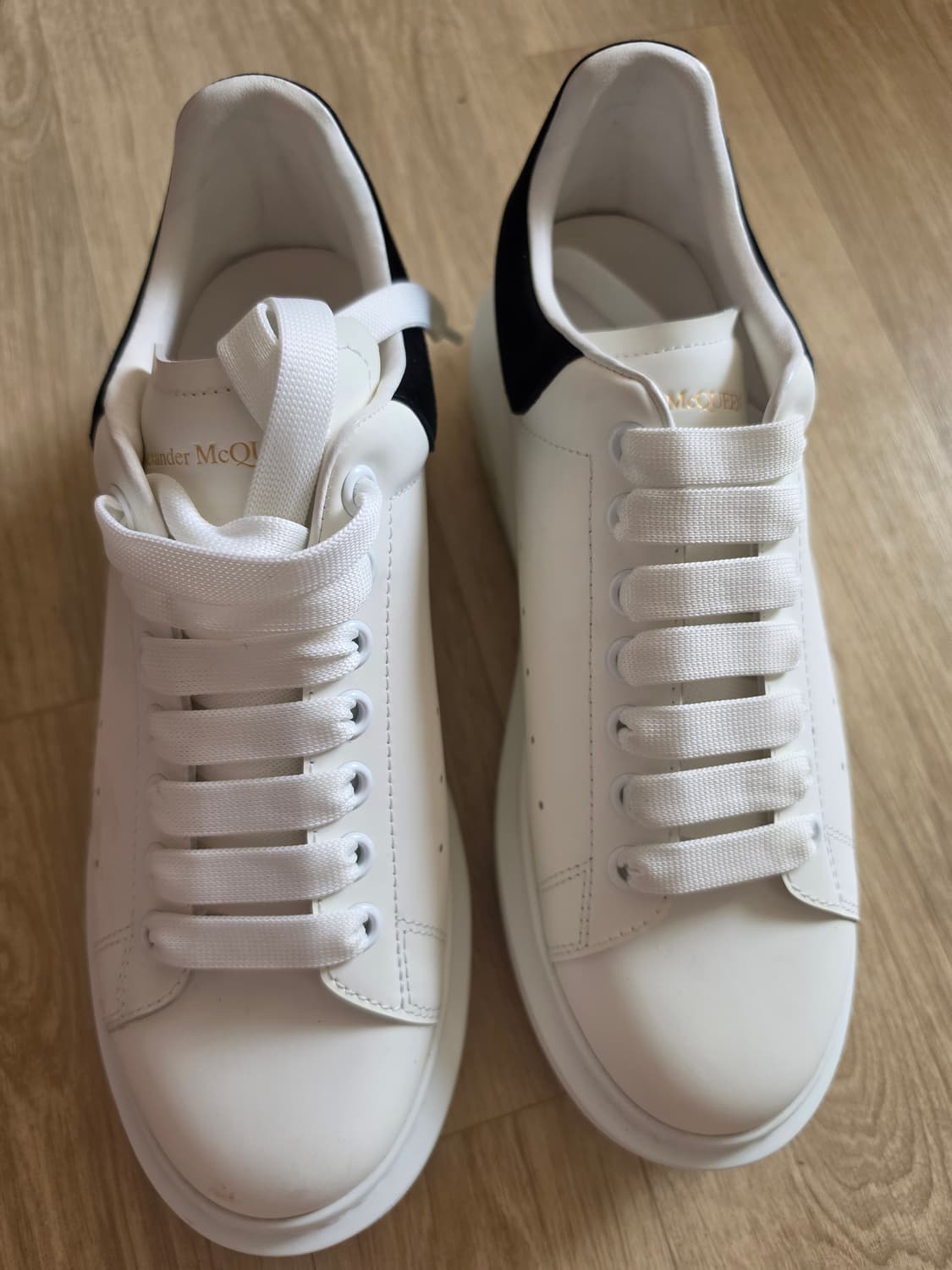 알렉산더맥퀸스니커즈 42/270 상품이미지1