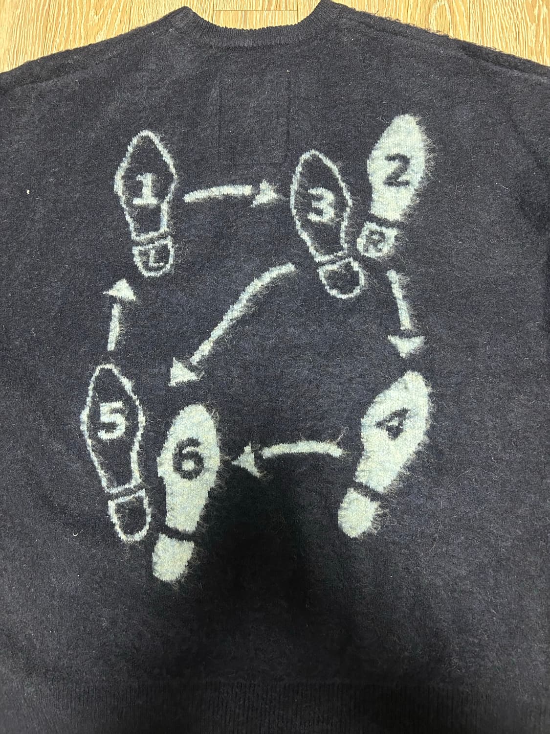 빔즈 니트 상품이미지1