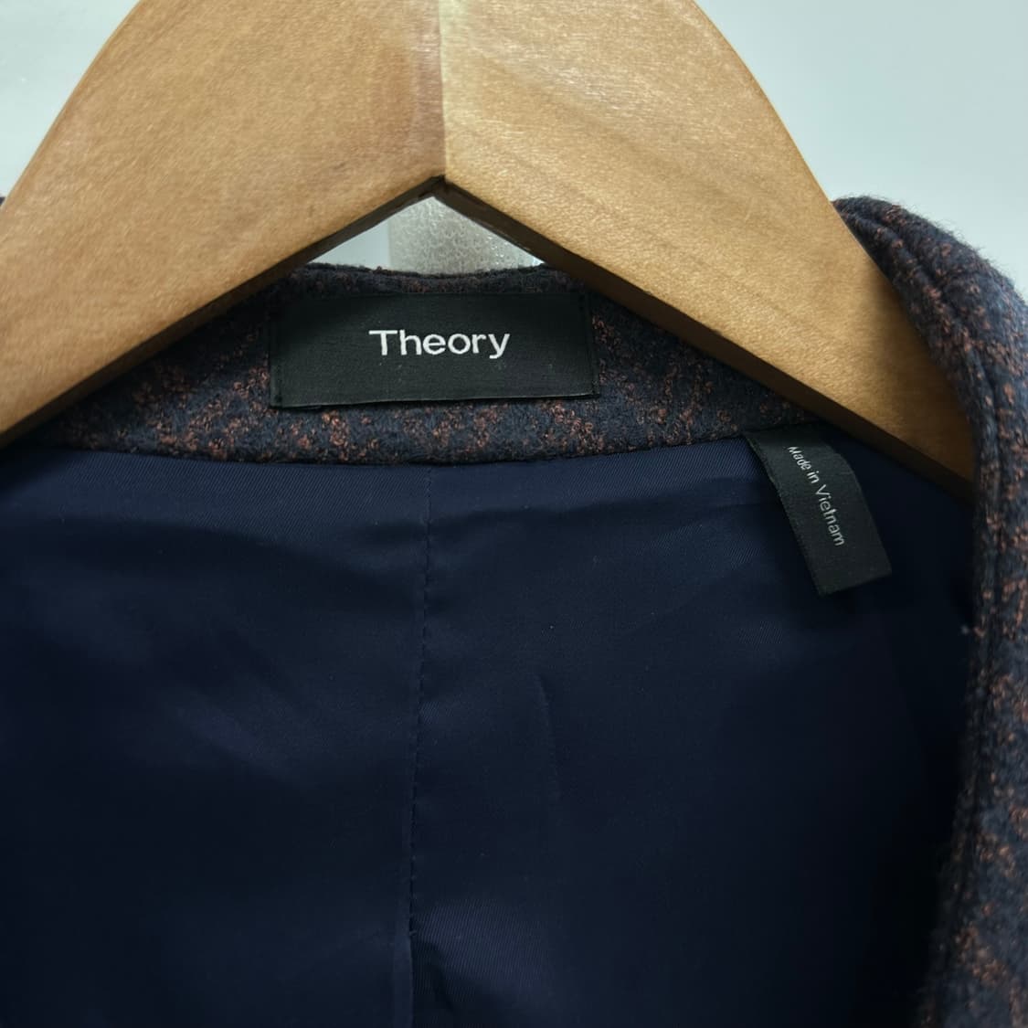 띠어리 쉐브론 디자인 카라리스 코트 상품이미지5