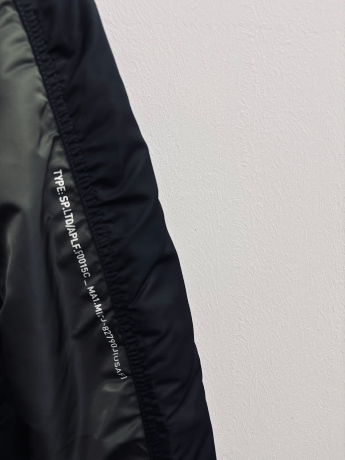 알파 인더스트리 & 라이플 MA-1 항공 점퍼 상품이미지3