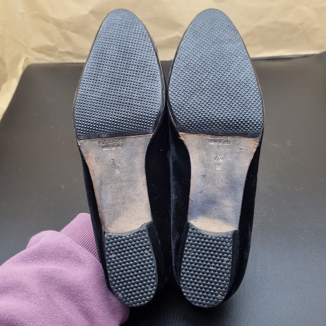 입생로랑 벨벳 펌프스 7.5 245 상품이미지3