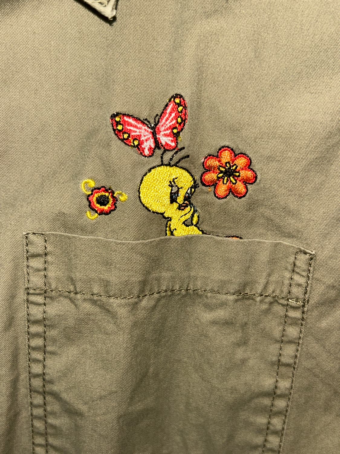 Vintage & BY P&D  Tweety khaki shirts 상품이미지2
