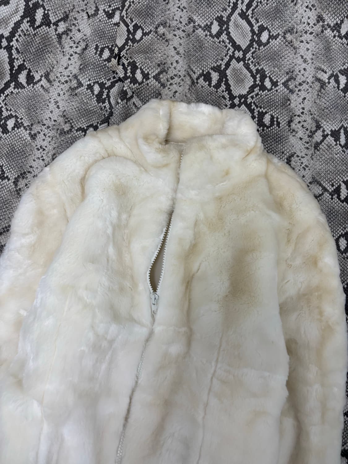 Y2K White&Ivory fleece Zip Up 상품이미지5