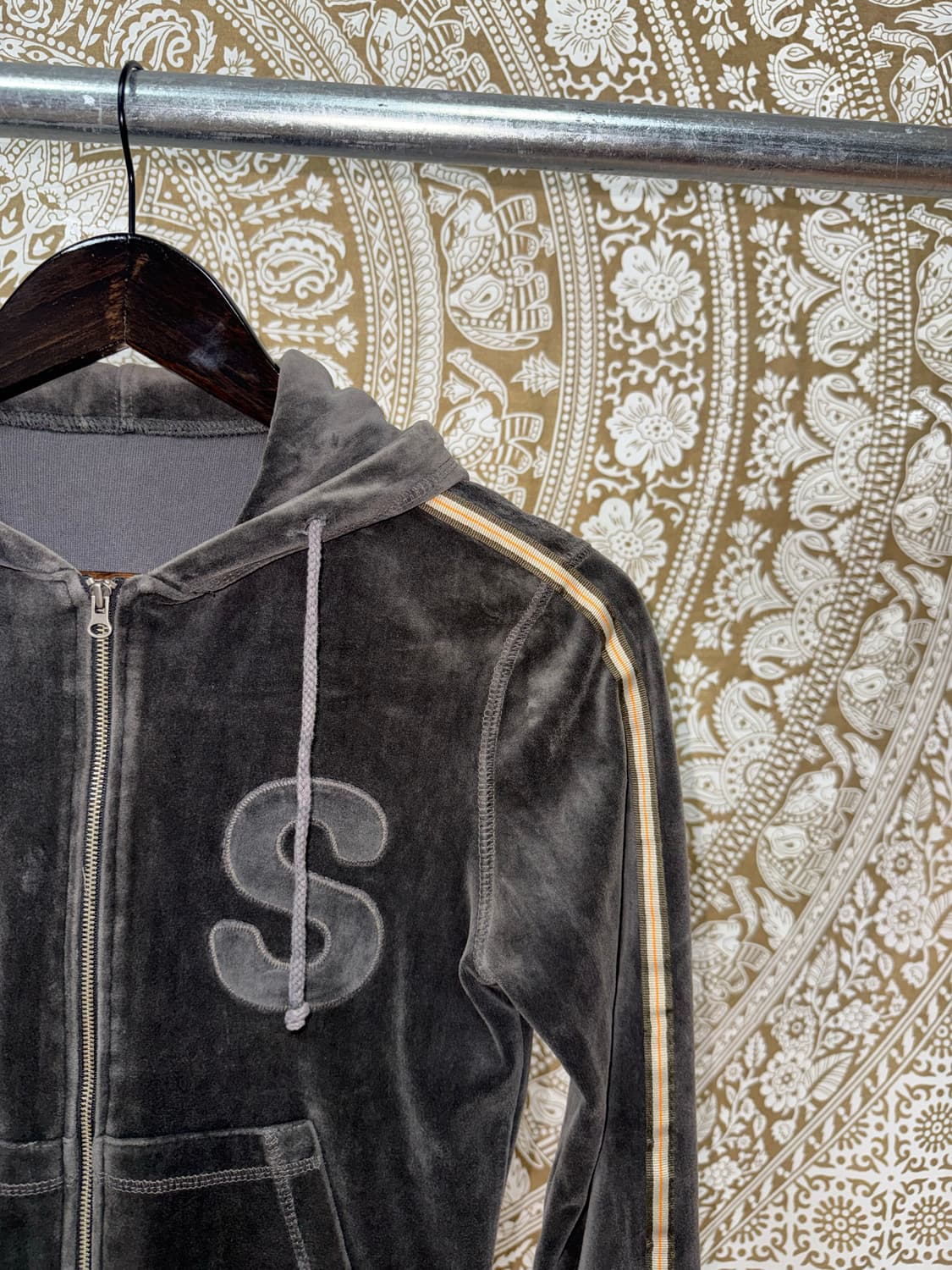 시슬리 여성 빈티지 벨벳 후드집업  상품이미지4