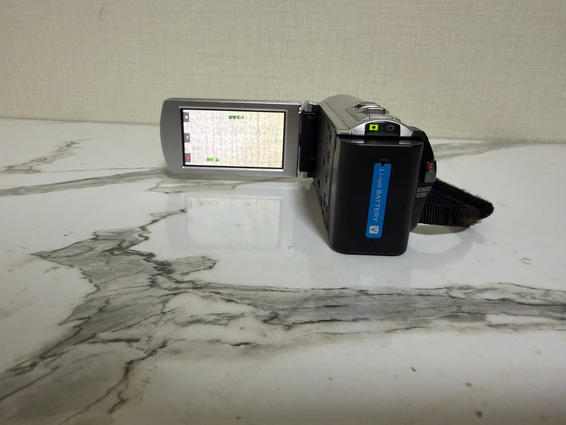 소니 DCR-SX83 캠코더(핸디캠) 상품이미지2