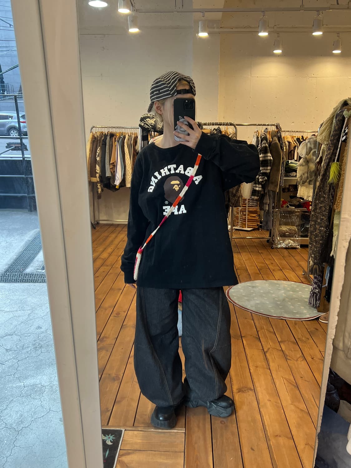 베이프 사루 블랙 롱슬리브 상품이미지1