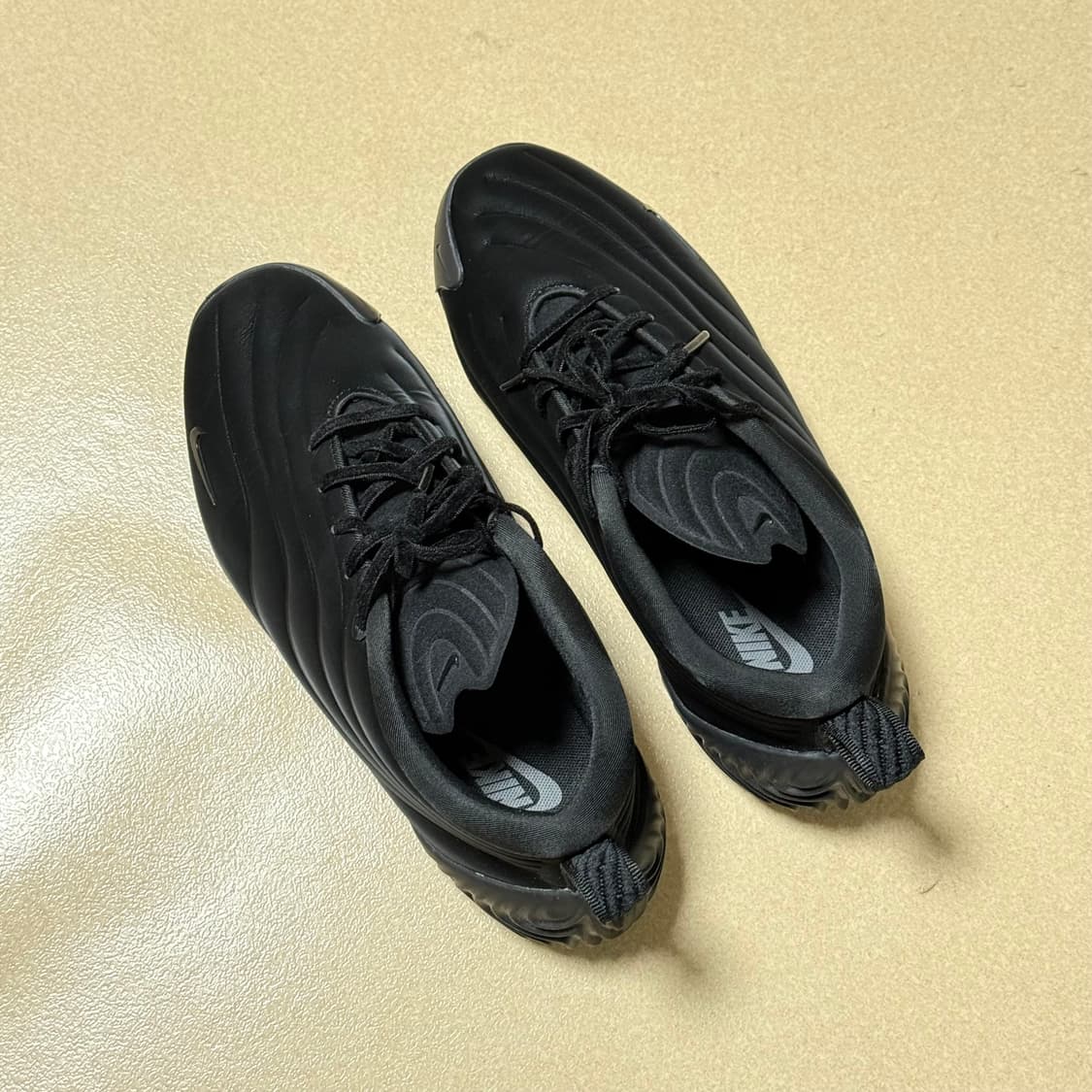 나이키 아스트라 울트라 트리플 블랙 검정 245 상품이미지2