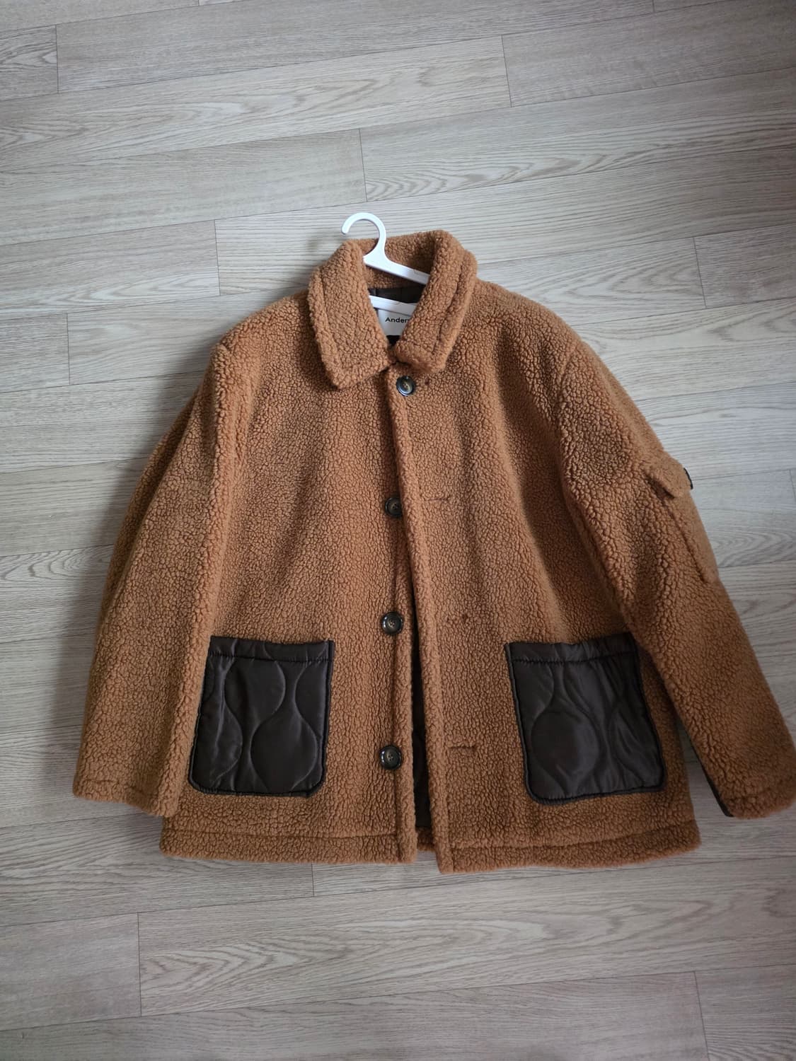 앤더슨벨 리차드 테디베어

뽀글이 자켓 M 상품이미지3