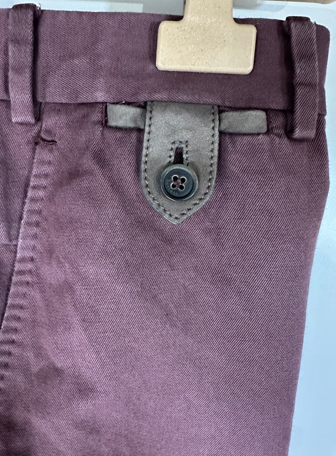 벨루티 클래식 버건디 램스킨 디테일 치노 팬츠 상품이미지4