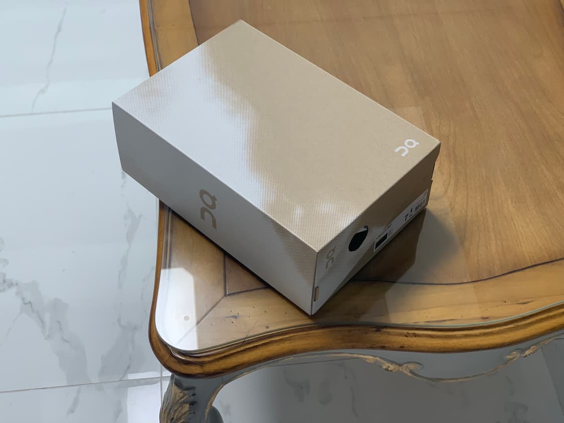 새상품)온러닝 클라우드6 블랙 240 상품이미지5