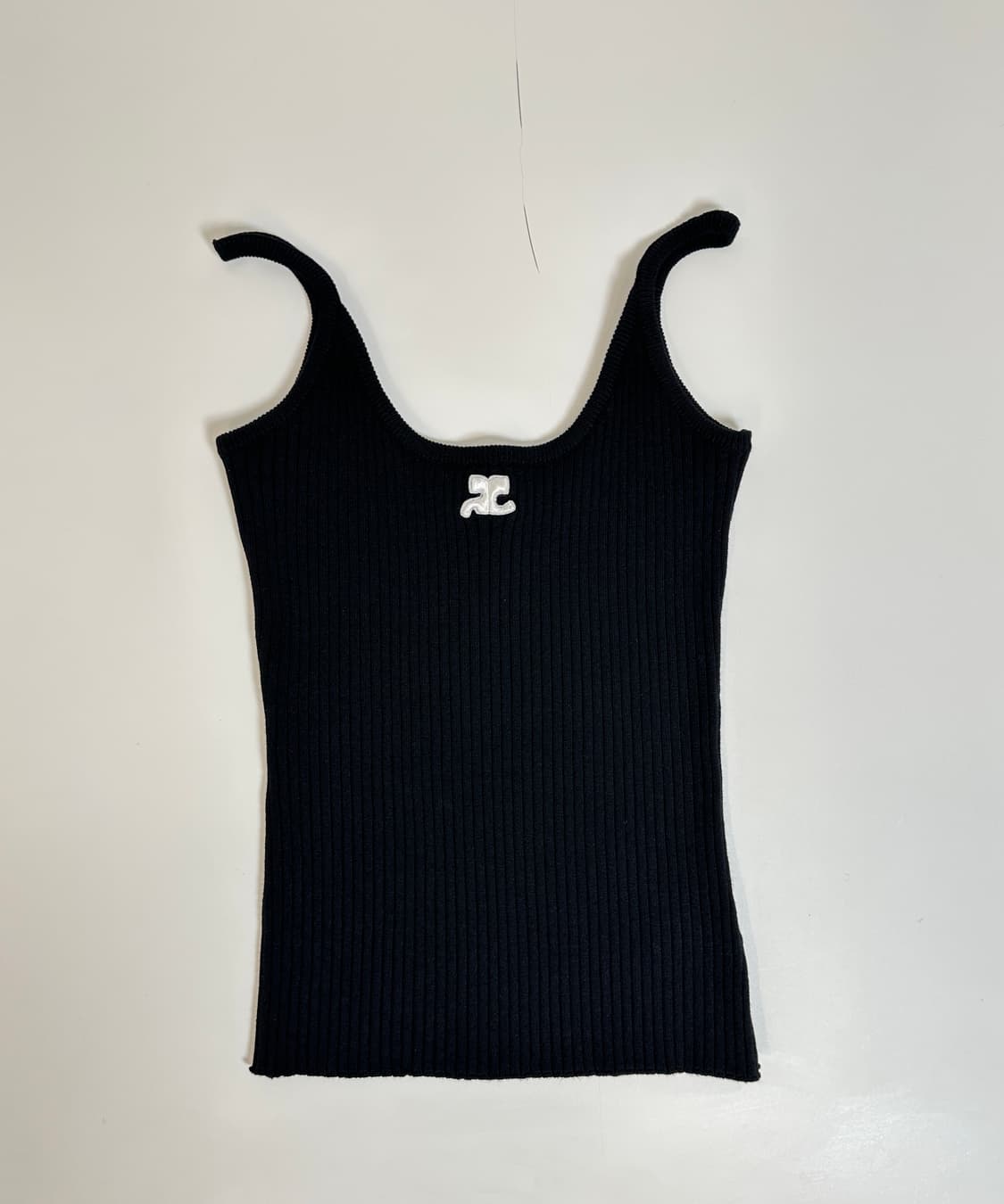 꾸레쥬 리에디션 나시 립 블랙 니트 S 상품이미지2