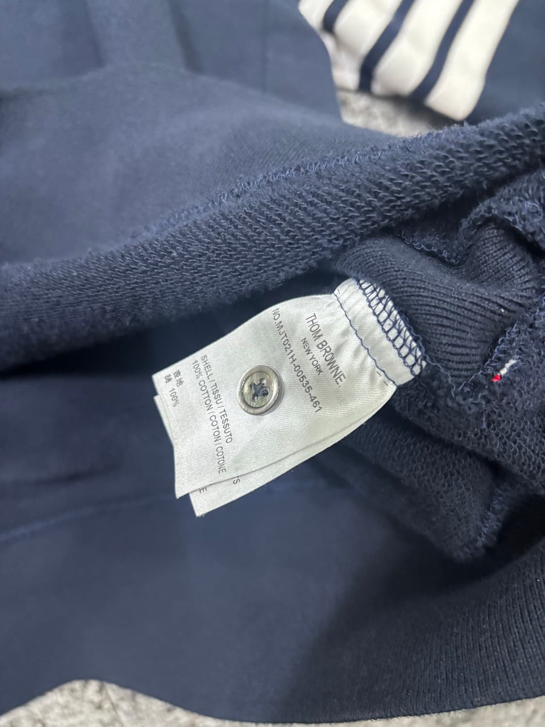 톰브라운맨투맨 상품이미지4