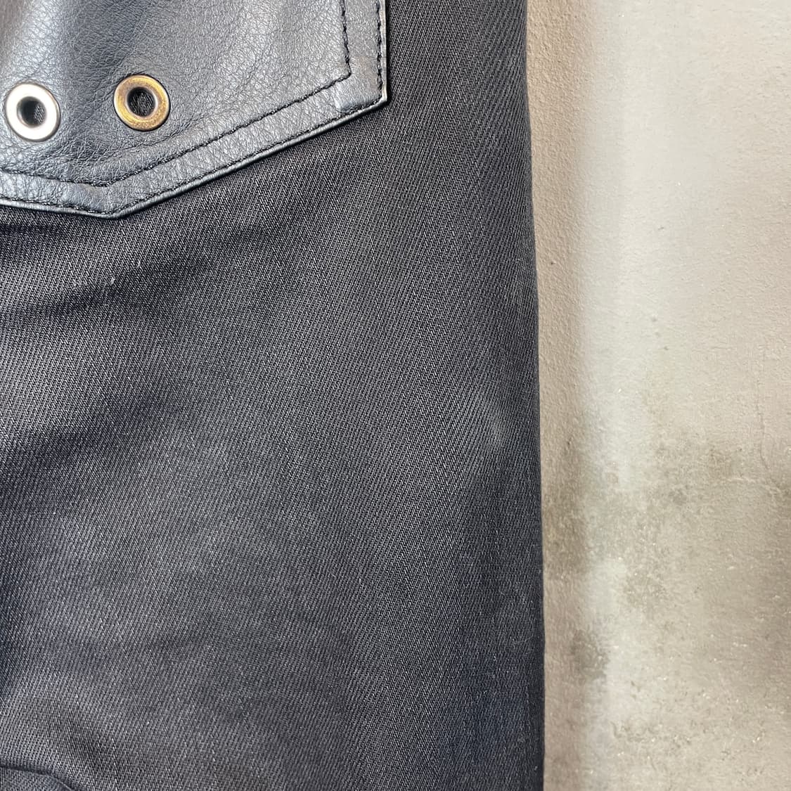 16aw 알렉산더 맥퀸 레더패치 라이더 데님 상품이미지9