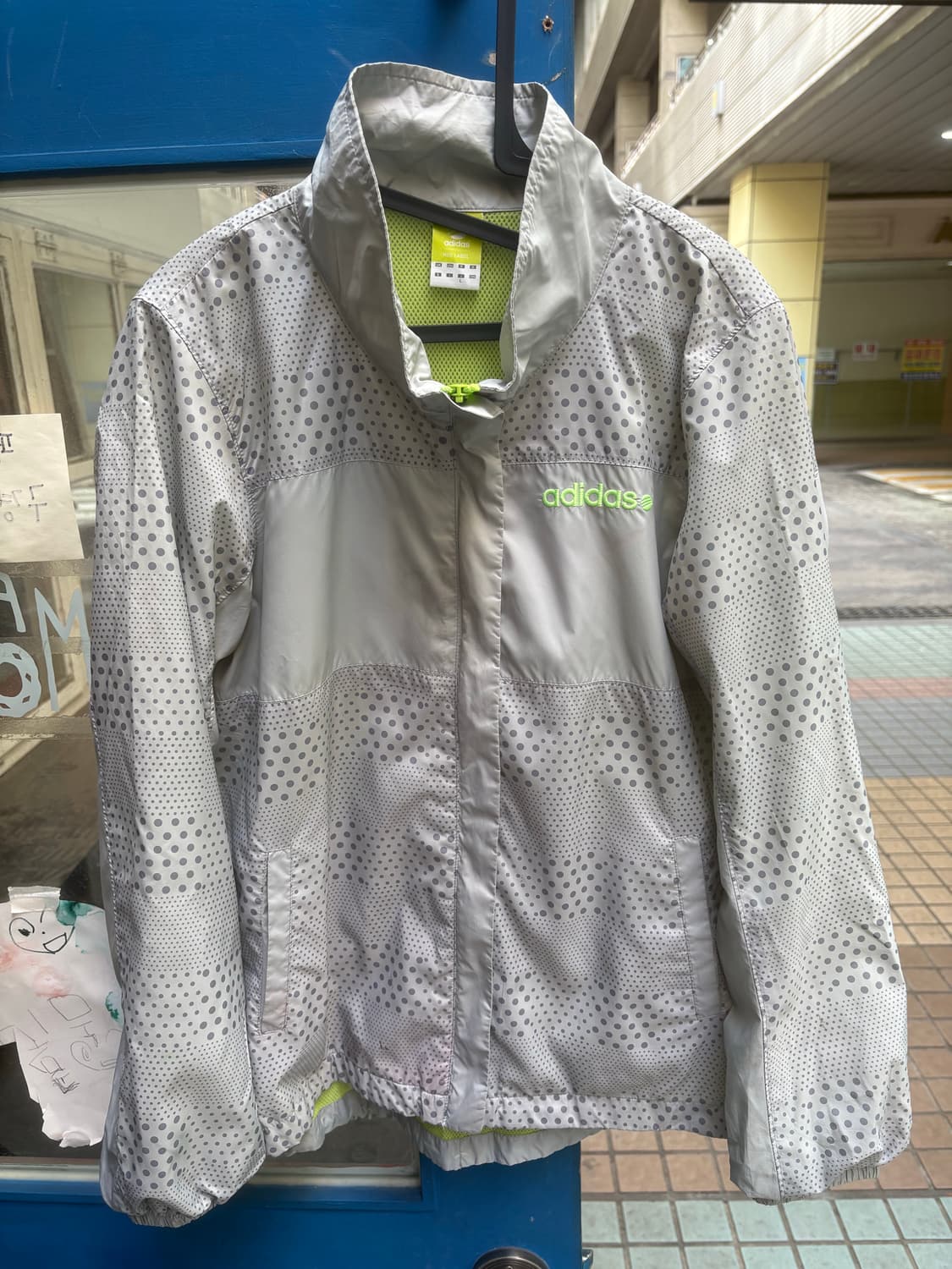 아디다스 도트 그레이 바람막이 상품이미지1