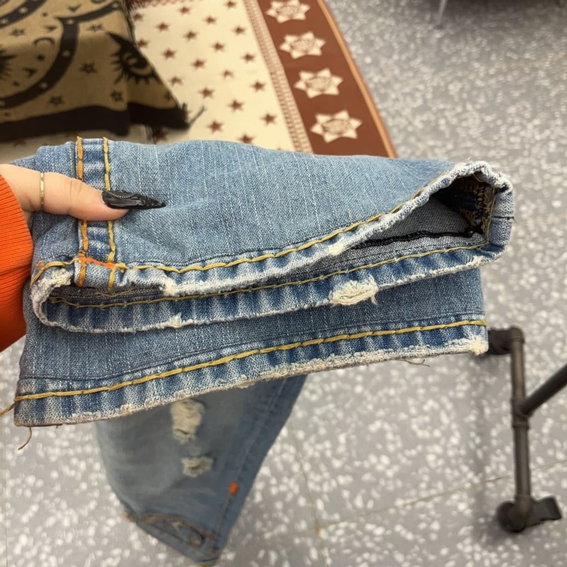 트루릴리전 빌리 슈퍼 티 찢청 컬러 스티치 데님팬츠 32인치 C08627 상품이미지8