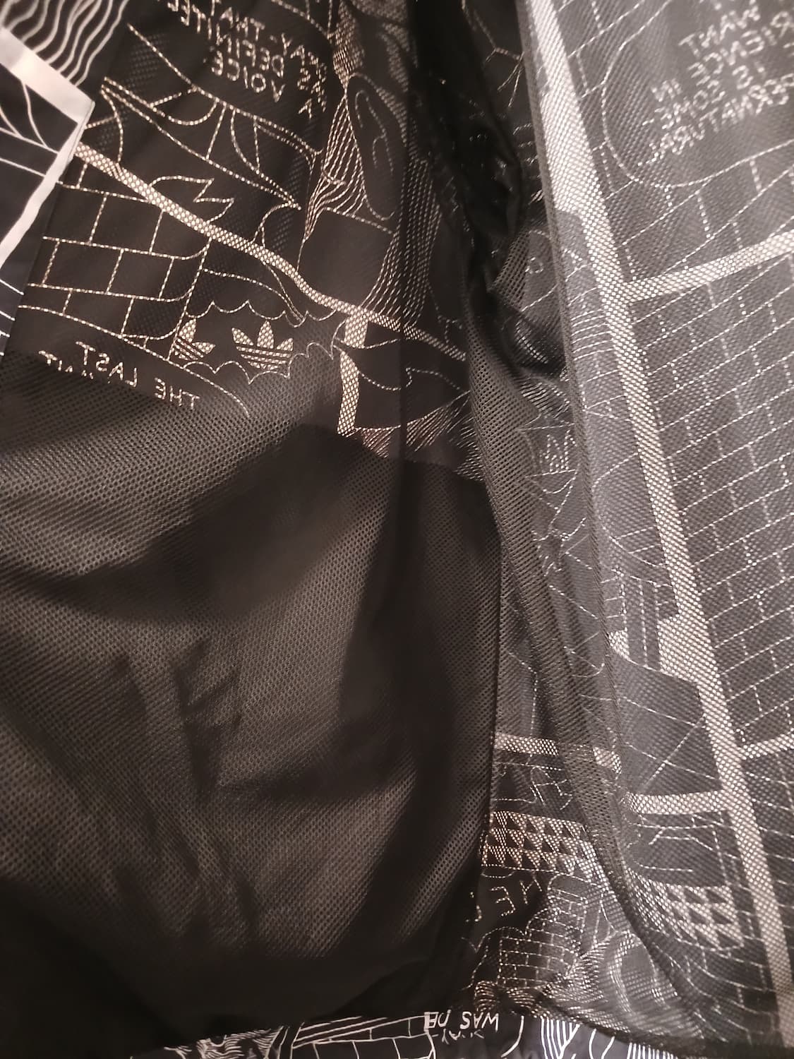 아디다스 정품 남성 바람막이 XL 사이즈 상품이미지3