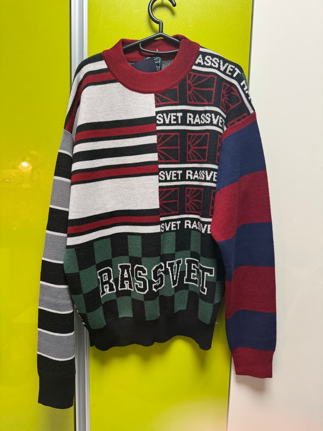 [L] 라스벳 패턴 니트 상품이미지1