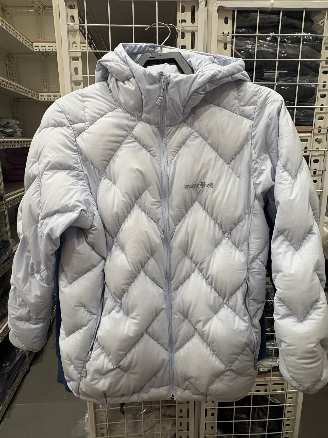 [L-R]몽벨 경량패딩 1101674 상품이미지1