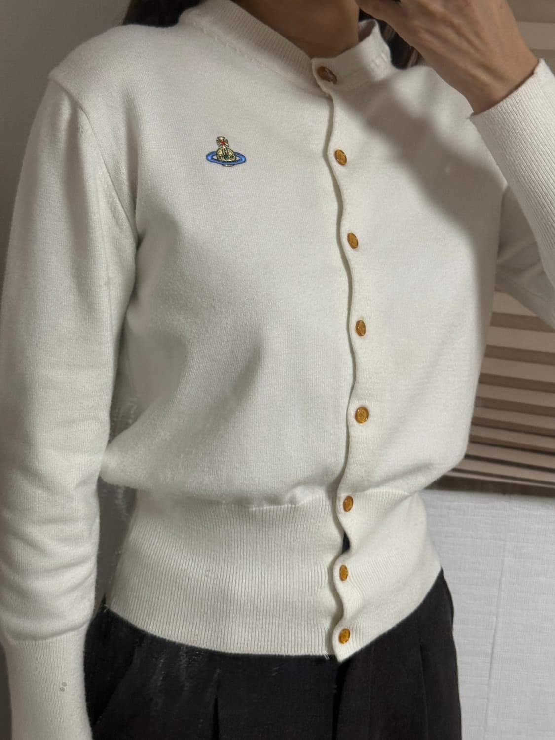 비비안웨스트우드 화이트 가디건(정품) 상품이미지1