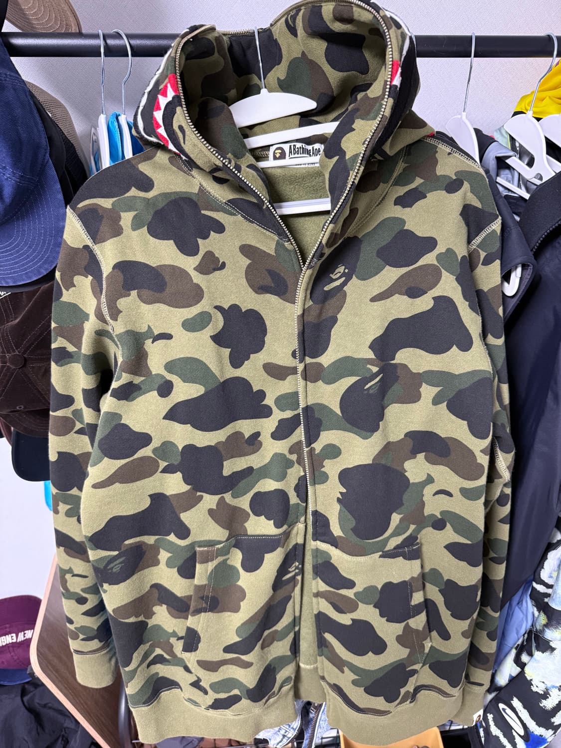 베이프 ponr 샤크 후드집업 상품이미지1