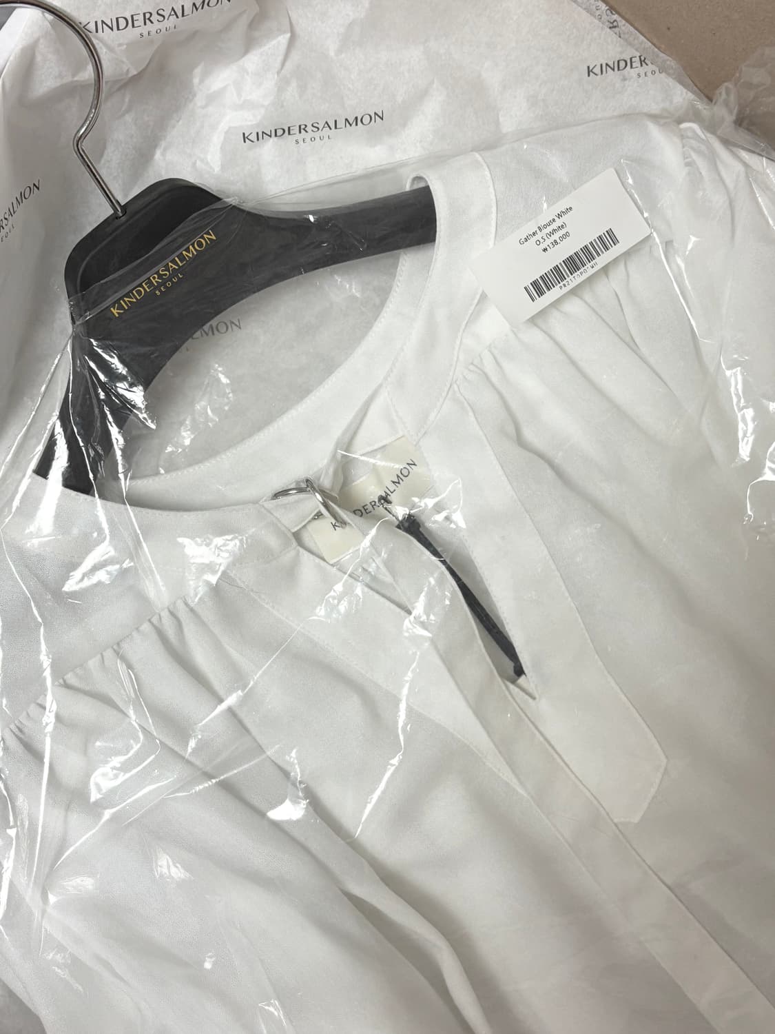 킨더살몬 gather blouse white 상품이미지2