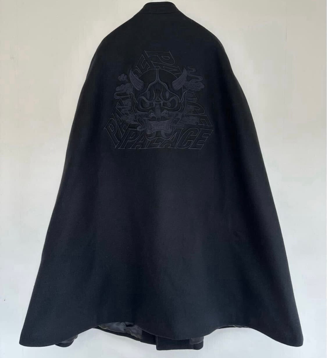 Junya Watanabe MAN x Palace wool cape 상품이미지3