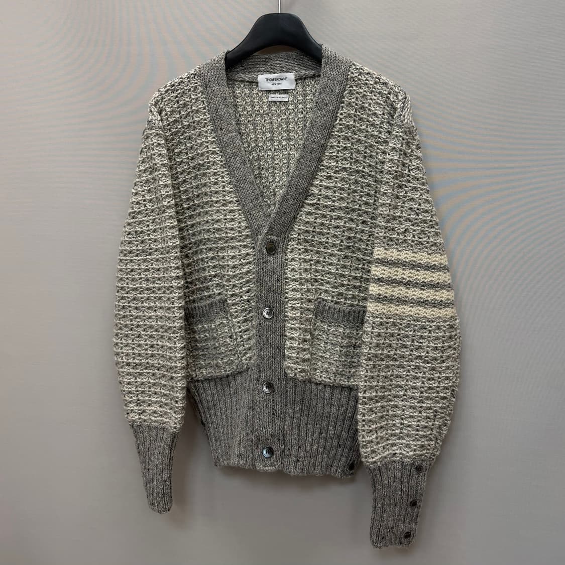 톰브라운 사선완장 모헤어 트위드 클래식 가디건 ( 100~105 ) 상품이미지2