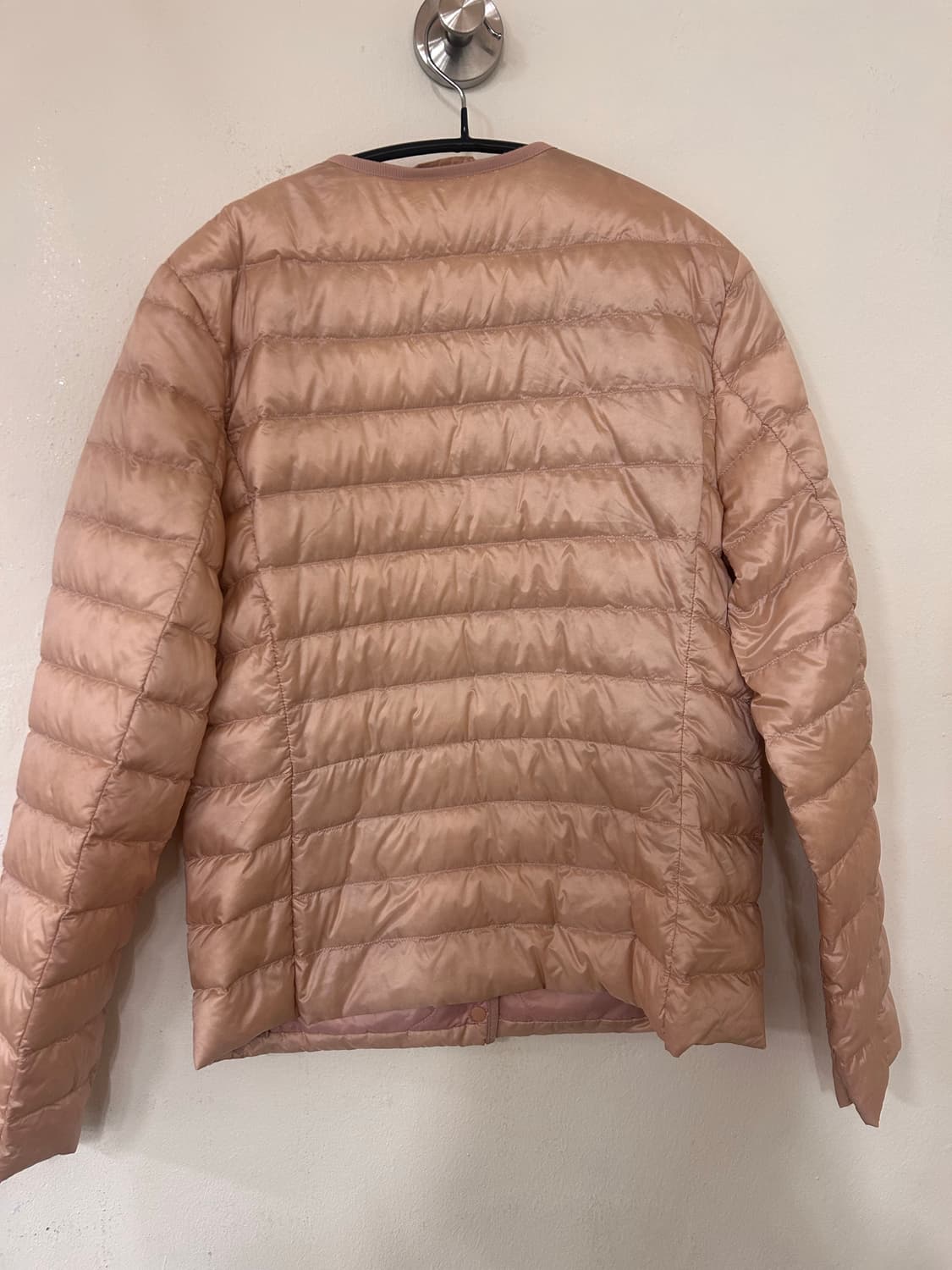 유니클로 경량 패딩 여성 L (베이비핑크 색감) 상품이미지5