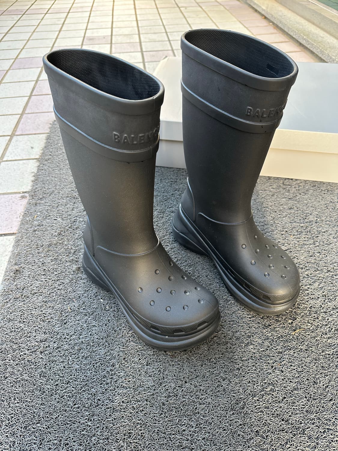 [43] 발렌시아가 x 크록스  Balenciaga x crocs 상품이미지1