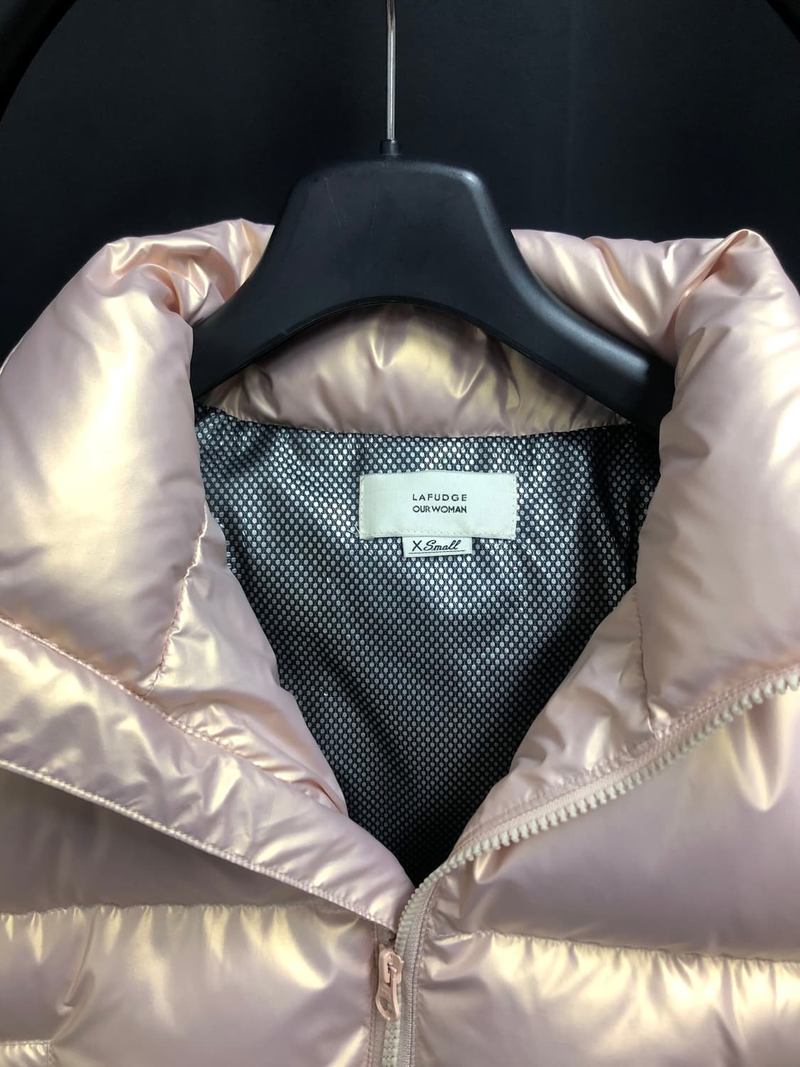 라퍼지포우먼 라퍼지스토어 글로시 크롭 푸퍼 패딩 핑크 상품이미지2