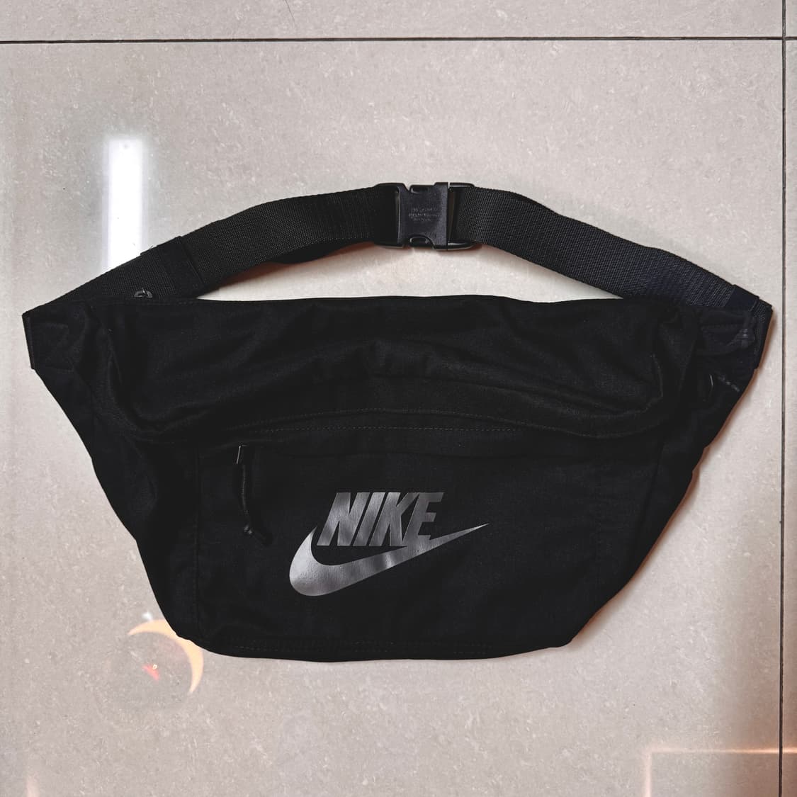 나이키 테크 크로스백 상품이미지1