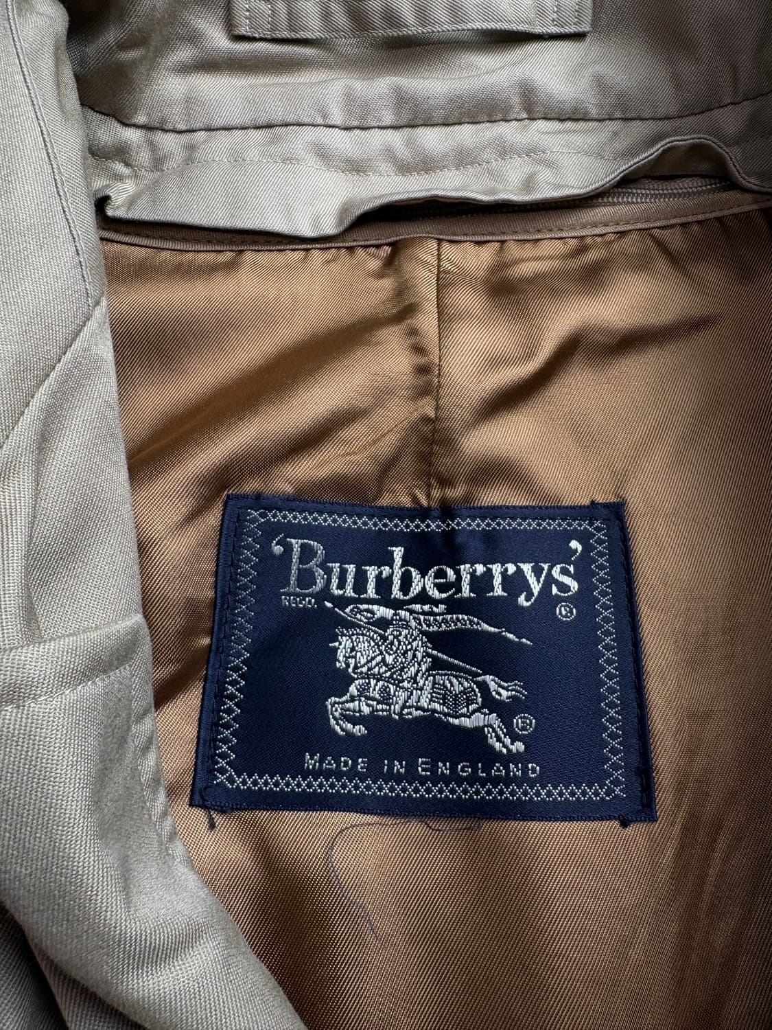 버버리 노바체크 아카이브 싱글 트렌치코트 3095 상품이미지4