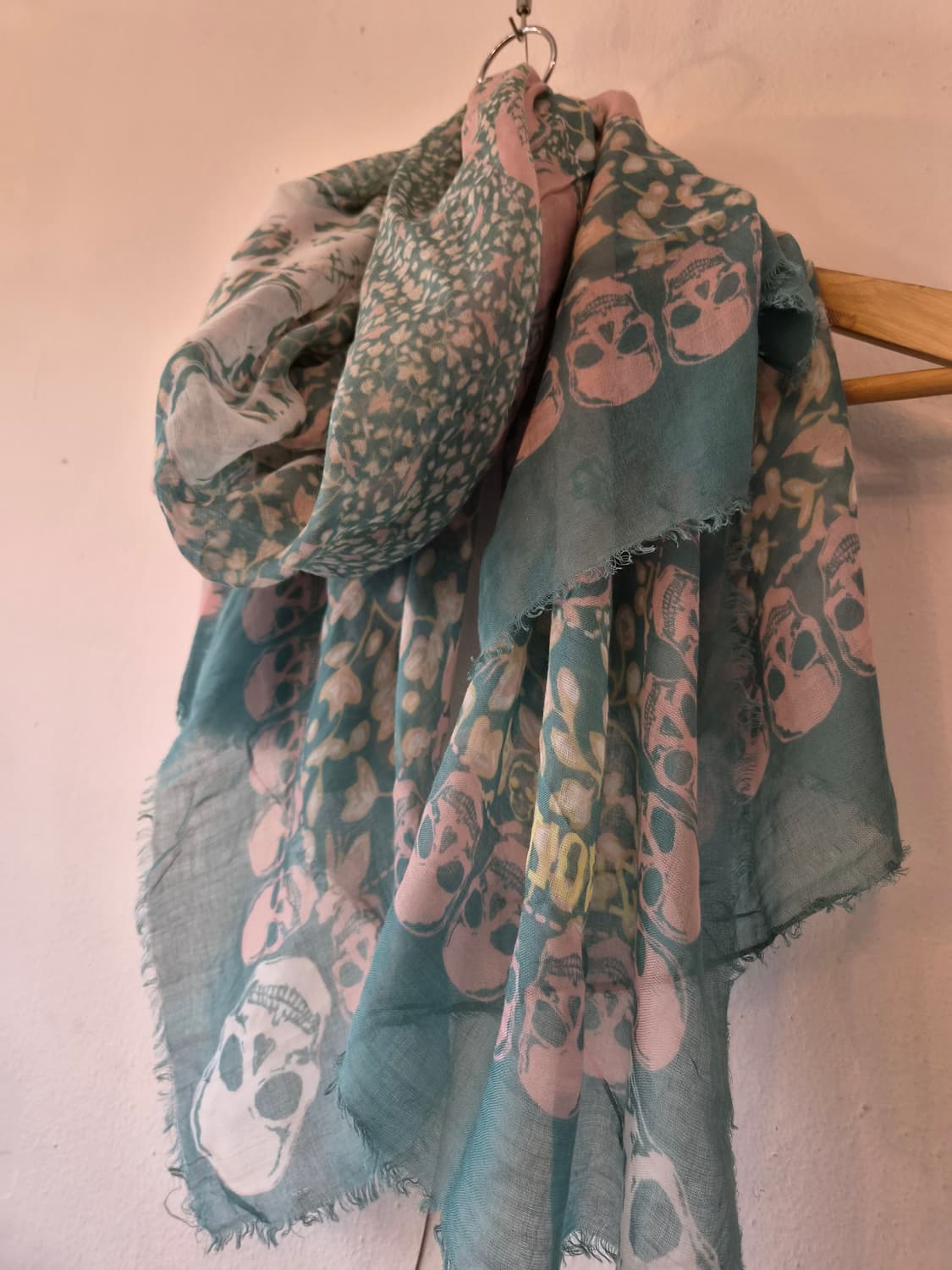 자딕앤볼테르 케리가든 스컬프린트 숄 스카프 상품이미지2