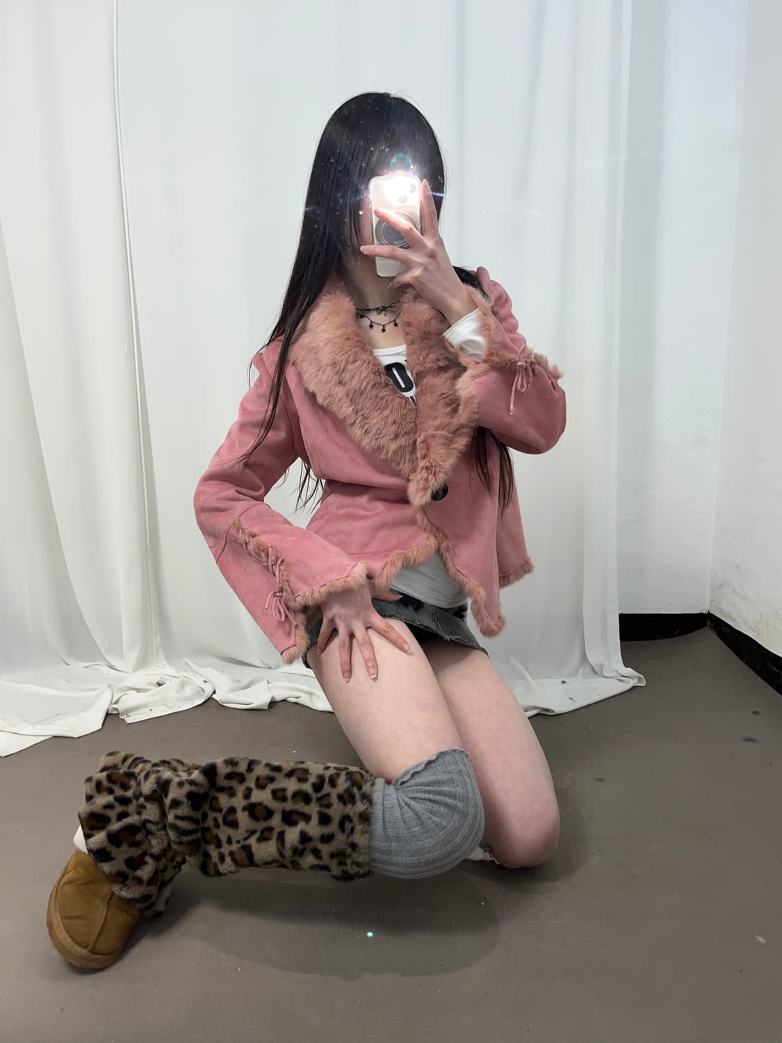 핑크 래빗퍼 아일렛 포인트 무스탕 상품이미지1