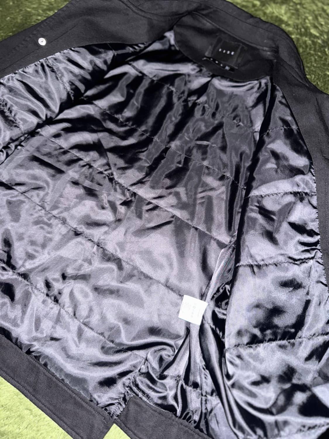 [XL] IISE 이세 21FW 퀼티드 리벳 자켓 블랙 (뱃지 동봉) 상품이미지7